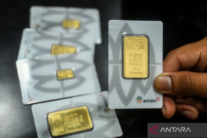 harga_emas_antam_turun_rp5000_jadi_rp2718_juta_per_gram