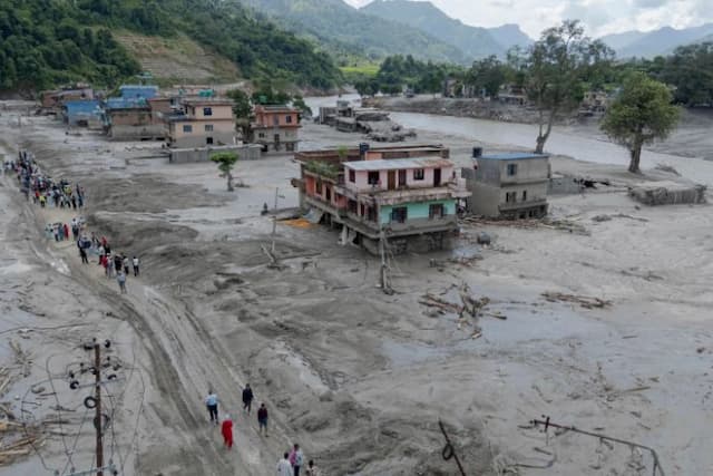 update_banjir_nepaltibet_489_tewas_558_hilang