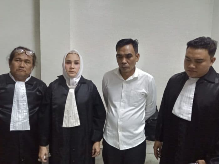 vonis_bebas_eks_kabag_pemkab_madina_hendra_pawarna_ingin_kembali_berkarier_sebagai_asn