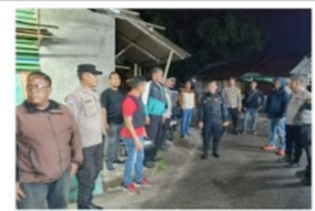 polsek_medan_labuhan_gelar_patroli_jalan_kaki_antisipasi_tawuran