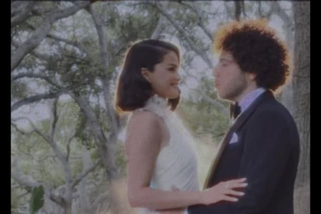 selena_gomez_resmi_menikah_dengan_benny_blanco