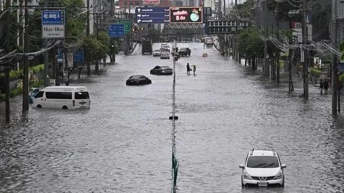 banjir_di_bangkok_pemerintah_tetapkan_libur_khusus