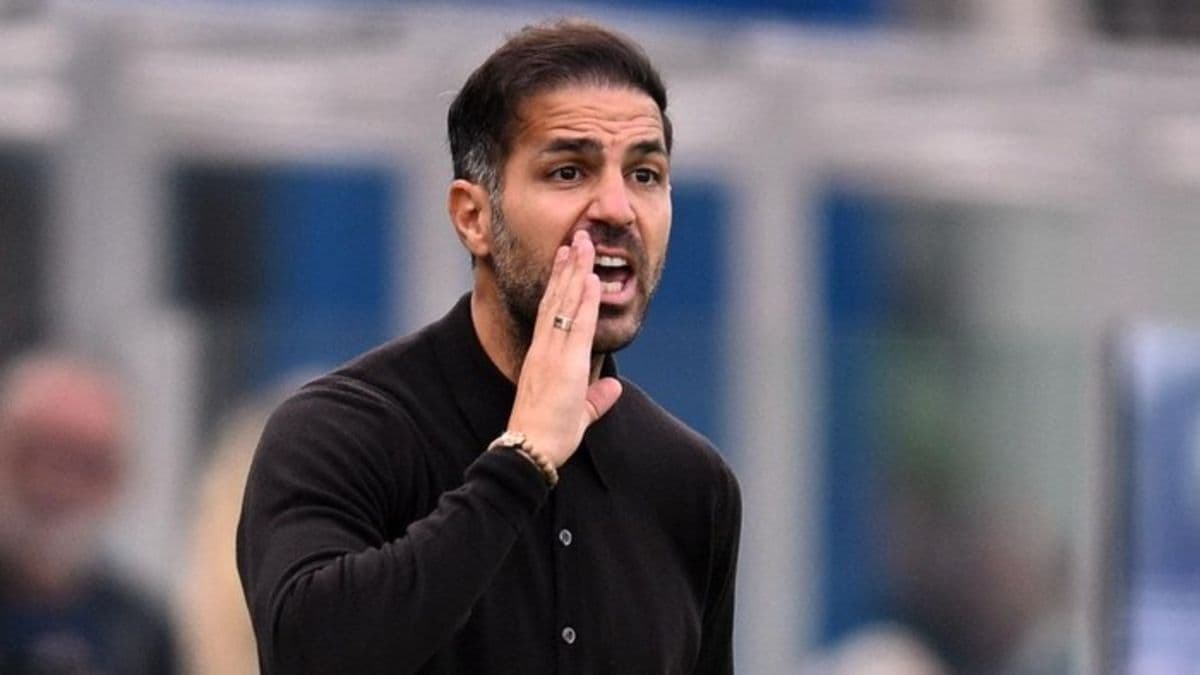 como_tembus_empat_besar_liga_italia_fabregas_minta_timnya_tetap_membumi