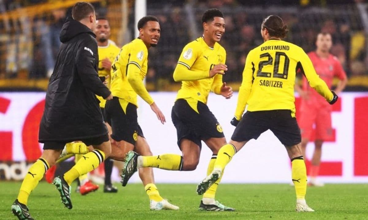 hasil_dfb_pokal_gol_injury_time_bawa_dortmund_singkirkan_werder_bremen