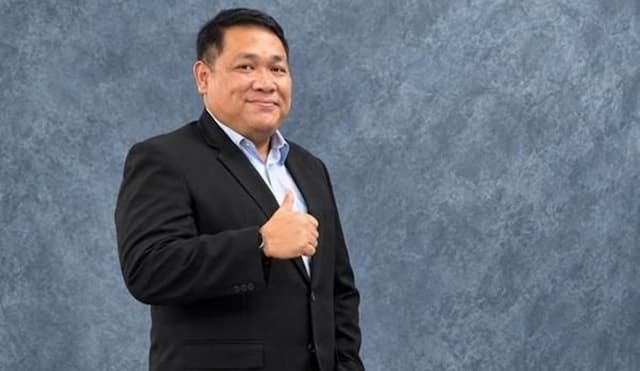 kembangkan_lampu_jalan_berbasis_ai_dosen_unesa_masuk_daftar_2_ilmuwan_teratas_dunia_