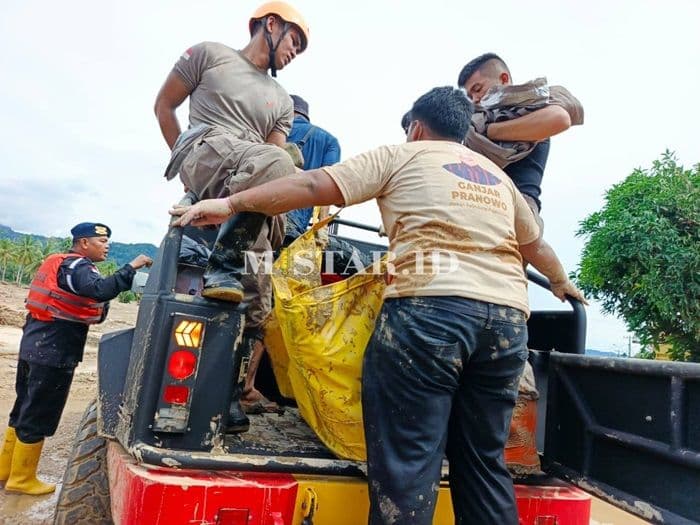 banjir_dan_longsor_di_sumut_62_orang_meninggal_dunia_sibolga_paling_banyak