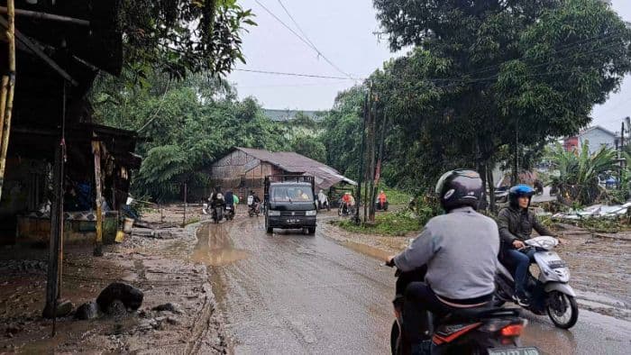 belakang_pdam_sunggal_dan_kampung_lalang_sudah_bisa_dilewati