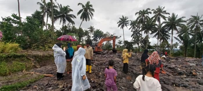 dinkes_sumut_kerahkan_tim_krisis_aksi_cepat_tangani_banjirlongsor