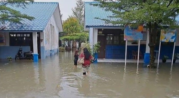 disdik_deli_serdang_liburkan_siswa_akibat_banjir_belajar_dialihkan_ke_daring