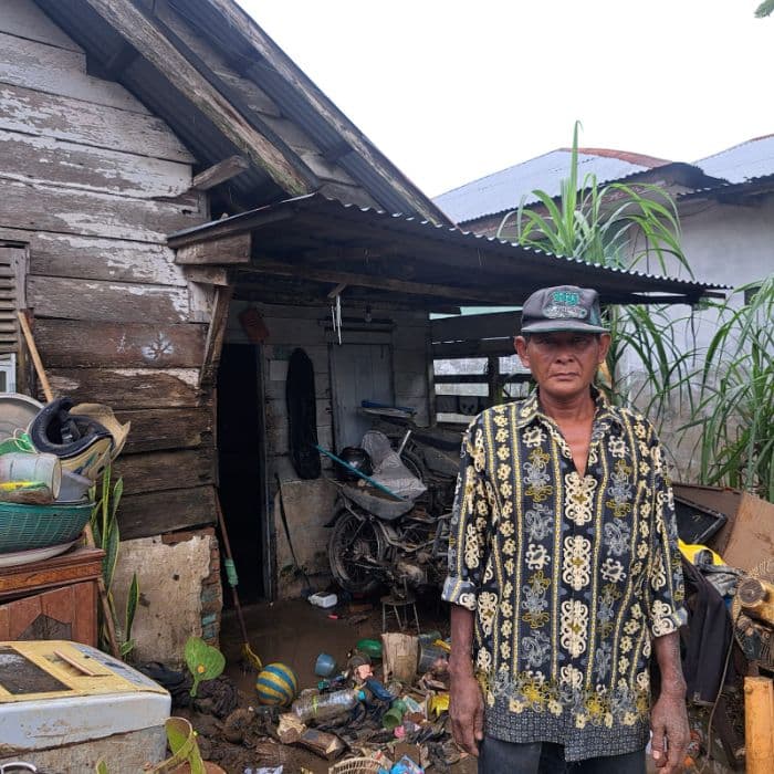 terseret_banjir_remaja_16_tahun_di_payageli_belum_ditemukan