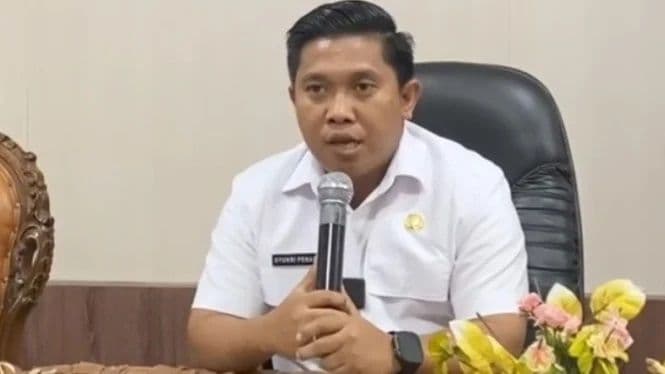 wali_kota_sibolga_akhmad_syukri_dikabarkan_hilang_kontak_saat_banjir_ini_profilnya