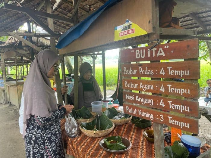destinasi_ekowisata_pasar_kamu_deli_serdang_nostalgia_kuliner_tradisional_diserbu_wisatawan
