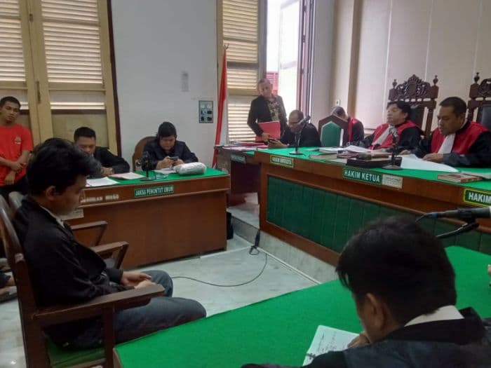aniaya_anak_di_medan_sunggal_edwin_gunawan_divonis_15_tahun_penjara