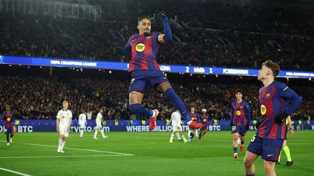 barcelona_bangkit_di_camp_nou_hajar_copenhagen_41_tiket_16_besar_liga_champions_di_tangan_