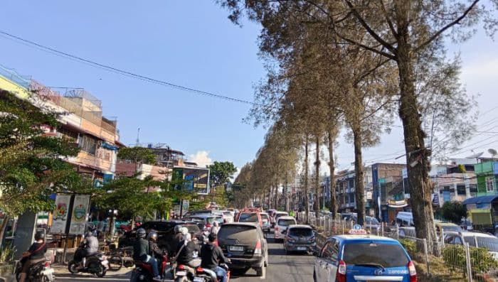 kota_wisata_berastagi_masih_dipadati_pengunjung_di_hari_terakhir_libur_lebaran_