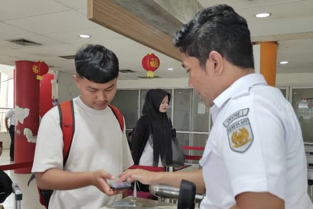 puncak_arus_balik_di_sumut_tembus_10484_penumpang_kai_divre_i_catat_kenaikan_2_persen
