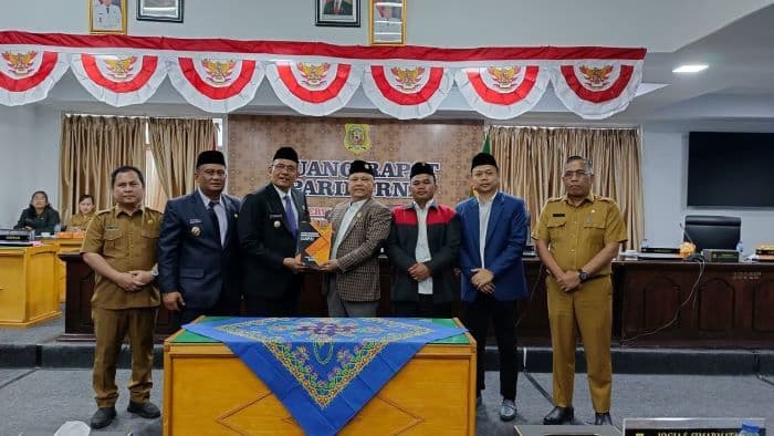 bupati_dairi_ajak_dprd_dan_asn_tingkatkan_sinergi_majukan_daerah