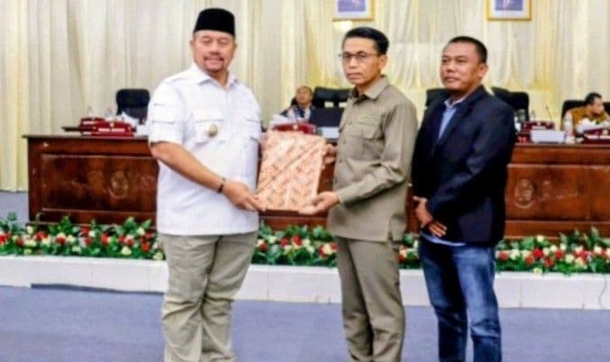 dprd_batu_bara_bahas_ranperda_perubahan_bumd_pt_pbb_menjadi_perseroda