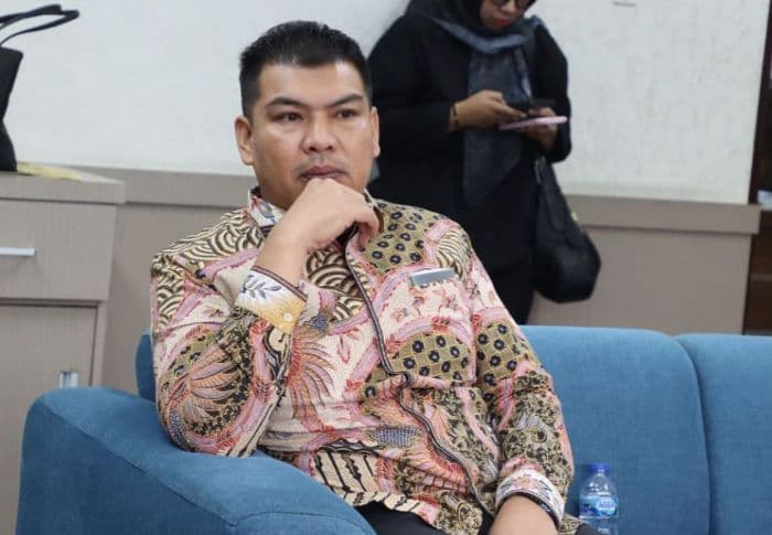 dprd_sumut_desak_pupr_perbaiki_jalan_panyabunganpantai_barat_madina