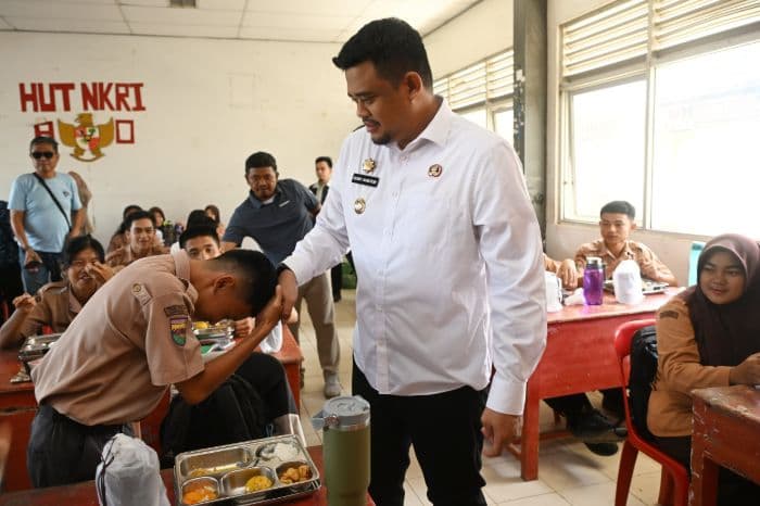 gubernur_sumut_tetapkan_juknis_spmb_20262027_prioritaskan_transparansi_dan_akses_berkeadilan