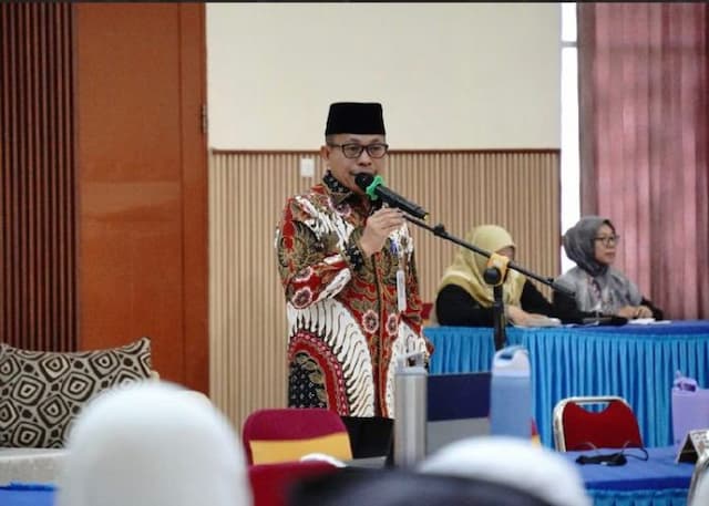 kakanwil_kemenhaj_sumut_lepas_360_jemaah_kloter_07_bawa_nama_indonesia