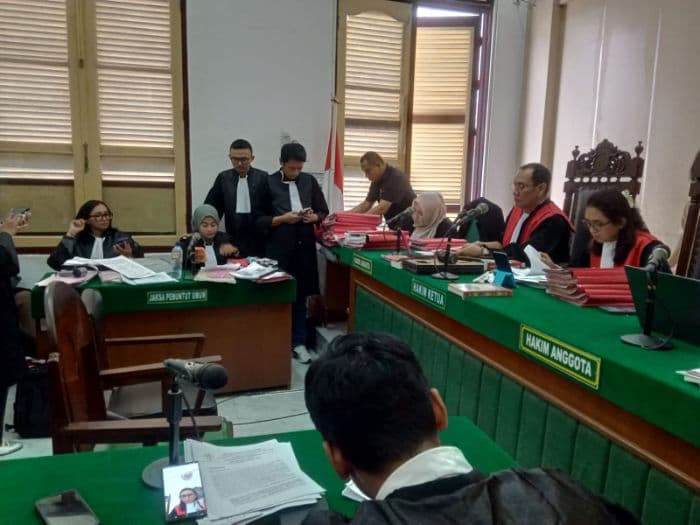 pemuda_di_belawan_didakwa_bunuh_warga_saat_tawuran_pakai_roket_suar