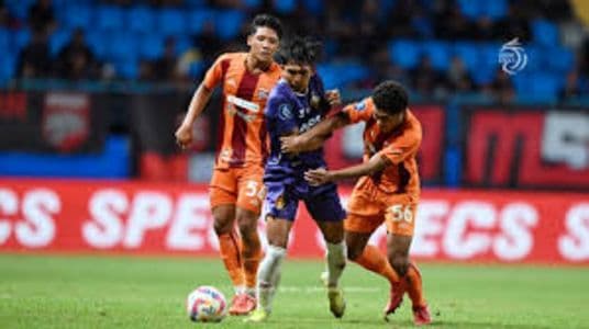 persik_vs_borneo_fc_masih_imbang_tanpa_gol_di_babak_pertama_super_league_2026