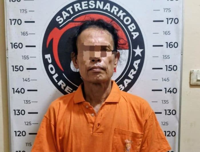 polres_batu_bara_tangkap_pria_55_tahun_pengedar_sabu_di_lima_puluh_pesisir