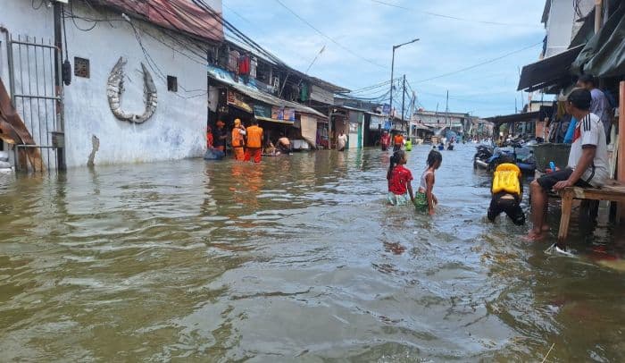 banjir_rob_diprediksi_kembali_terjang_pesisir_belawan_hingga_3_juni_2026
