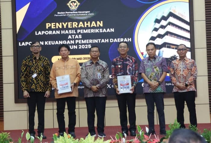 pemkab_tapsel_pertahankan_opini_wtp_ke12_berturutturut_dari_bpk_ri