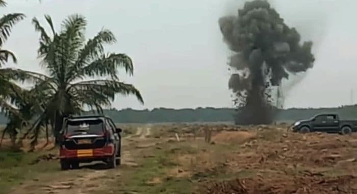 gegana_brimob_polda_sumut_disposal_sembilan_bom_mortir_sisa_perang_di_langkat