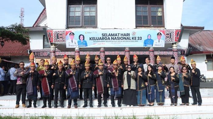 harganas_2026_pemkab_dairi_tekankan_peran_ayah_sebagai_pilar_utama_pembangunan_keluarga