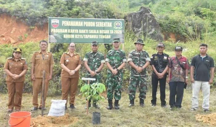 kodim_0211tt_tanam_ribuan_pohon_secara_serentak_di_sibolga_dan_tapteng
