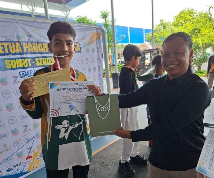 siswa_man_1_langkat_raih_juara_ii_turnamen_panah_indonesia_series_2_di_medan