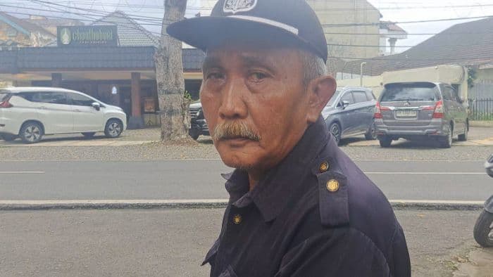 terungkap_motor_mio_yang_dipakai_pria_berseragam_polri_diduga_gelapkan_motor_satpol_pp_milik_satpam_restoran