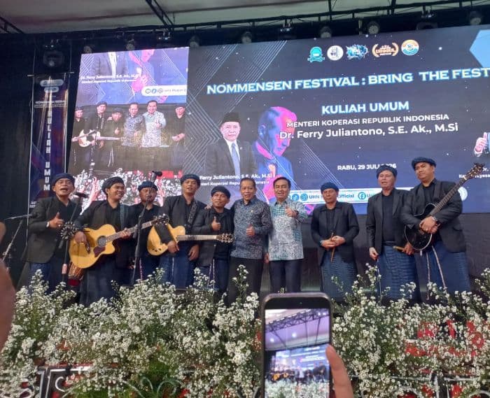 menteri_koperasi_pastikan_koperasi_merah_putih_di_sumut_segera_beroperasi
