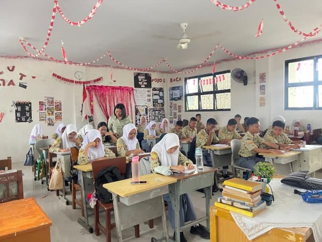 guru_sosiologi_di_medan_ingatkan_dampak_game_online_pada_anak_sekolah