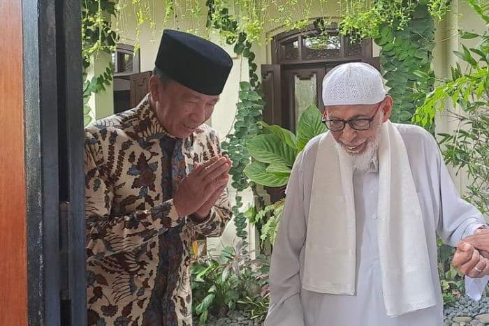 abu_bakar_baasyir_temui_jokowi_di_solo_ungkap_alasan_dan_isi_nasihat