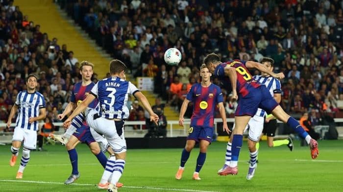 barcelona_comeback_lewandowski_dan_lamine_yamal_bawa_blaugrana_tekuk_real_sociedad_21_di_laliga_2025