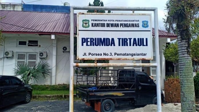 gugatan_eks_dewas_perumda_tirta_uli_diterima_ptun_pemko_siantar_ajukan_banding