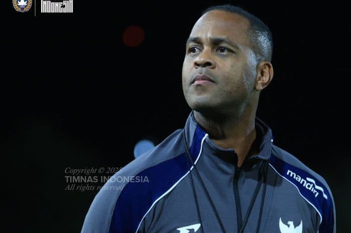 jelang_kualifikasi_piala_dunia_2026_tujuh_pemain_abroad_ini_yang_tak_dipanggil_kluivert_ke_timnas_indonesia