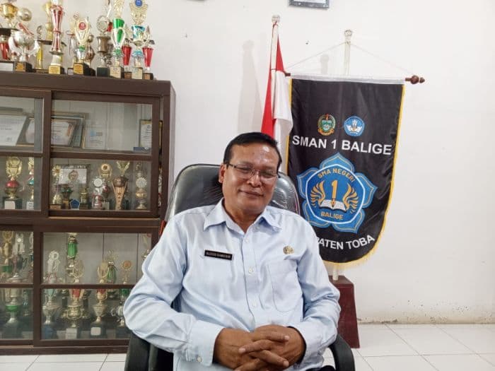 gaji_guru_honorer_rp494_juta_setahun_sman_1_balige_minta_penggunaan_dana_bos_lebih_fleksibel