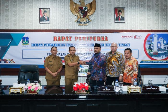 wali_kota_tebing_tinggi_pastikan_revitalisasi_pasar_sakti_tanpa_relokasi_pedagang