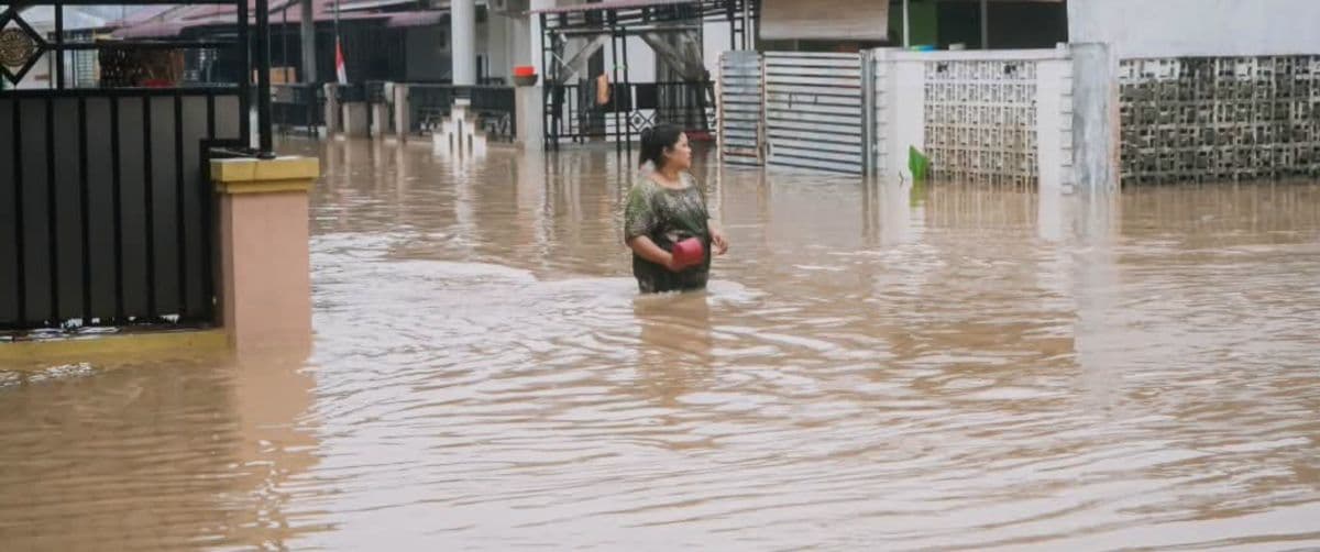 banjir_rendam_tiga_kelurahan_di_binjai_706_kk_dan_2500_jiwa_terdampak