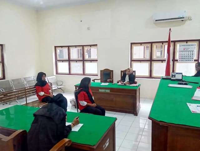 dua_wanita_didakwa_peras_dan_hasut_asn_bpn_nias_bunuh_diri_di_medan