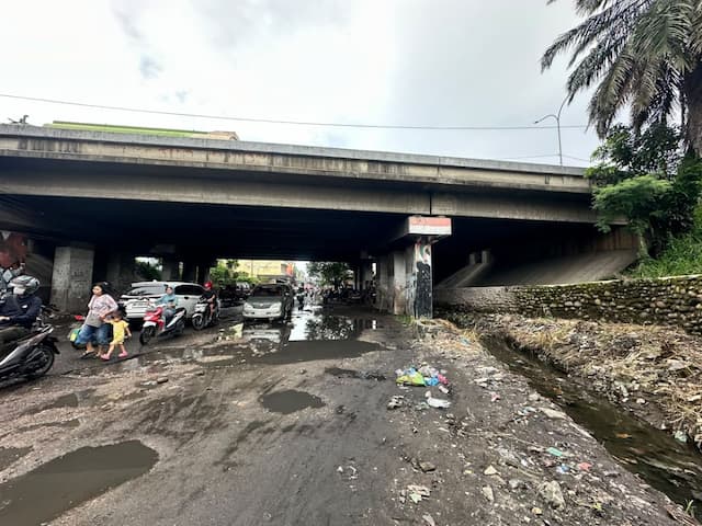 jalan_garuda_raya_perumnas_mandala_mulai_bebas_banjir_warga_minta_penanganan_maksimal