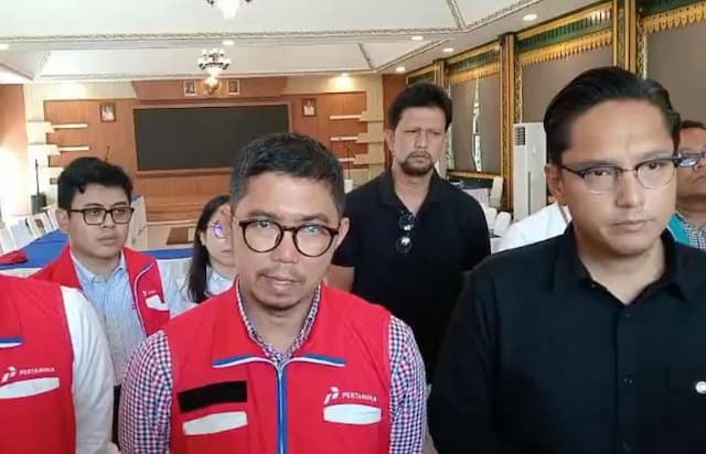 akses_putus_berdampak_distribusi_bbm_ke_tapanuli_dan_sidimpuan_terhenti_pertamina_fokus_suplai_alat_berat