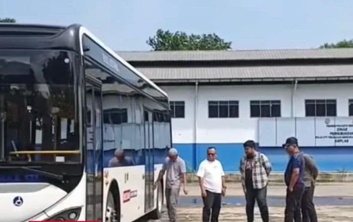 bus_listrik_medan_siap_beroperasi_kembali_pasca_banjir