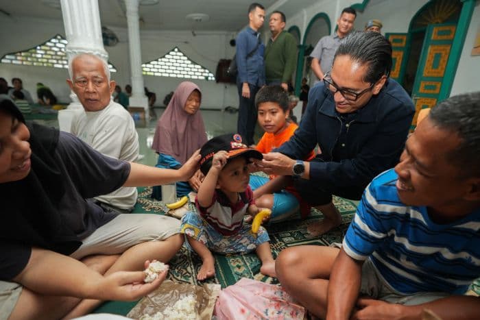 dampak_banjir_bpbd_medan_sebut_ratusan_kepala_keluarga_di_medan_utara_masih_mengungsi