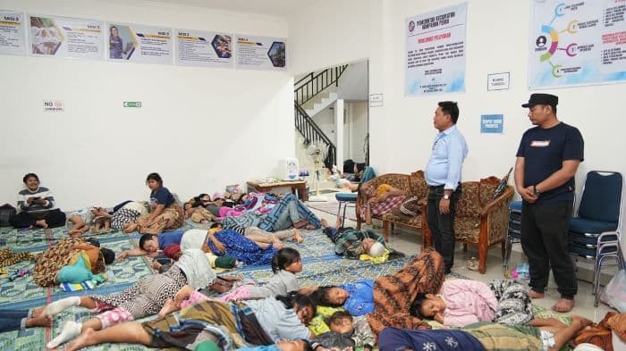 pemkab_deli_serdang_salurkan_bantuan_logistik_untuk_warga_terdampak_banjir_di_tiga_kecamatan